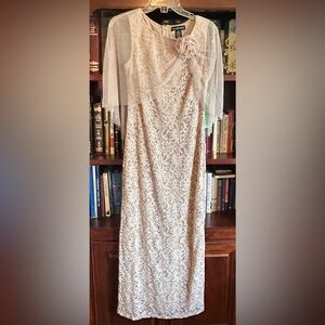 Beautiful, simple & elegant party dress!